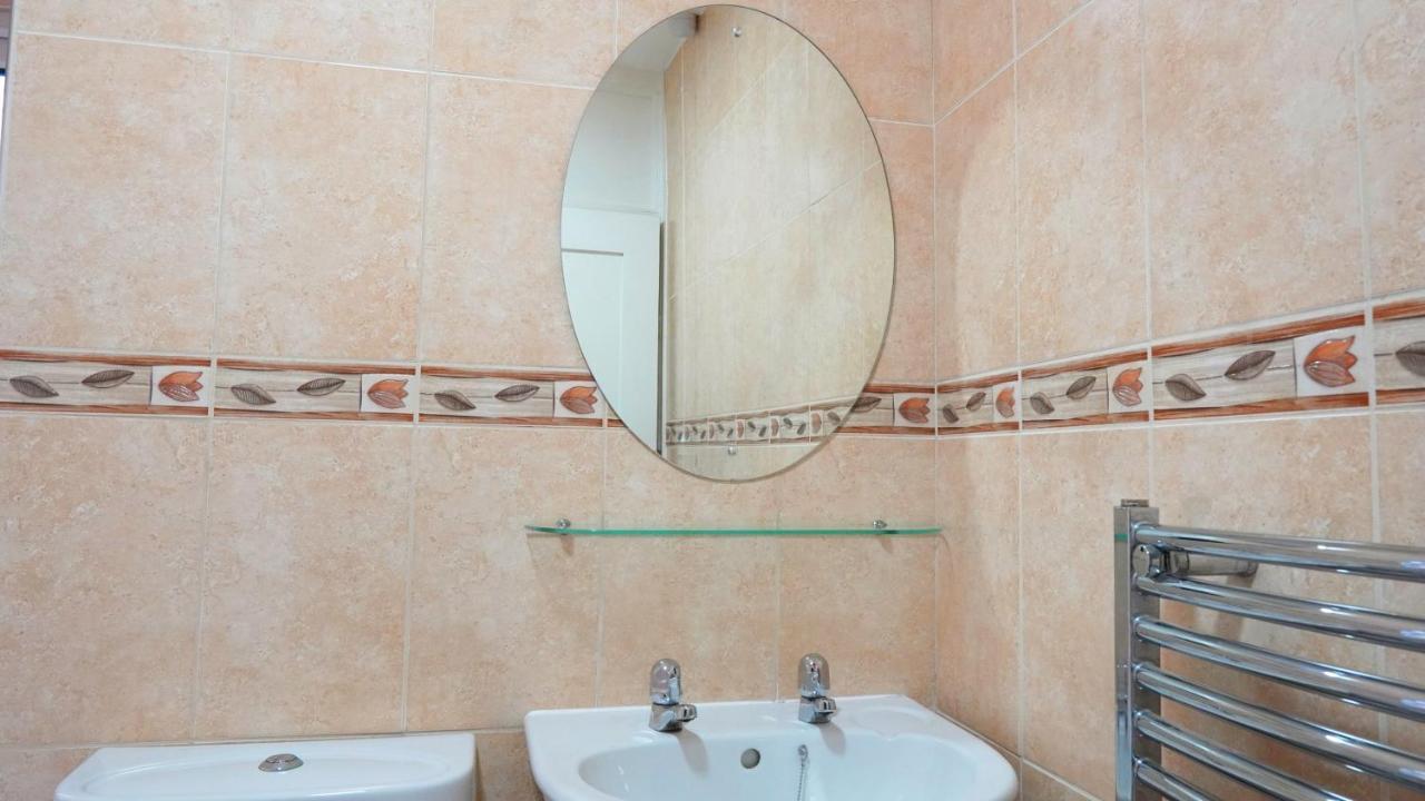 Portobello House - Four Bedroom House Perfect For Contractors - Sleeps 6 - Free Parking Wolverhampton Luaran gambar