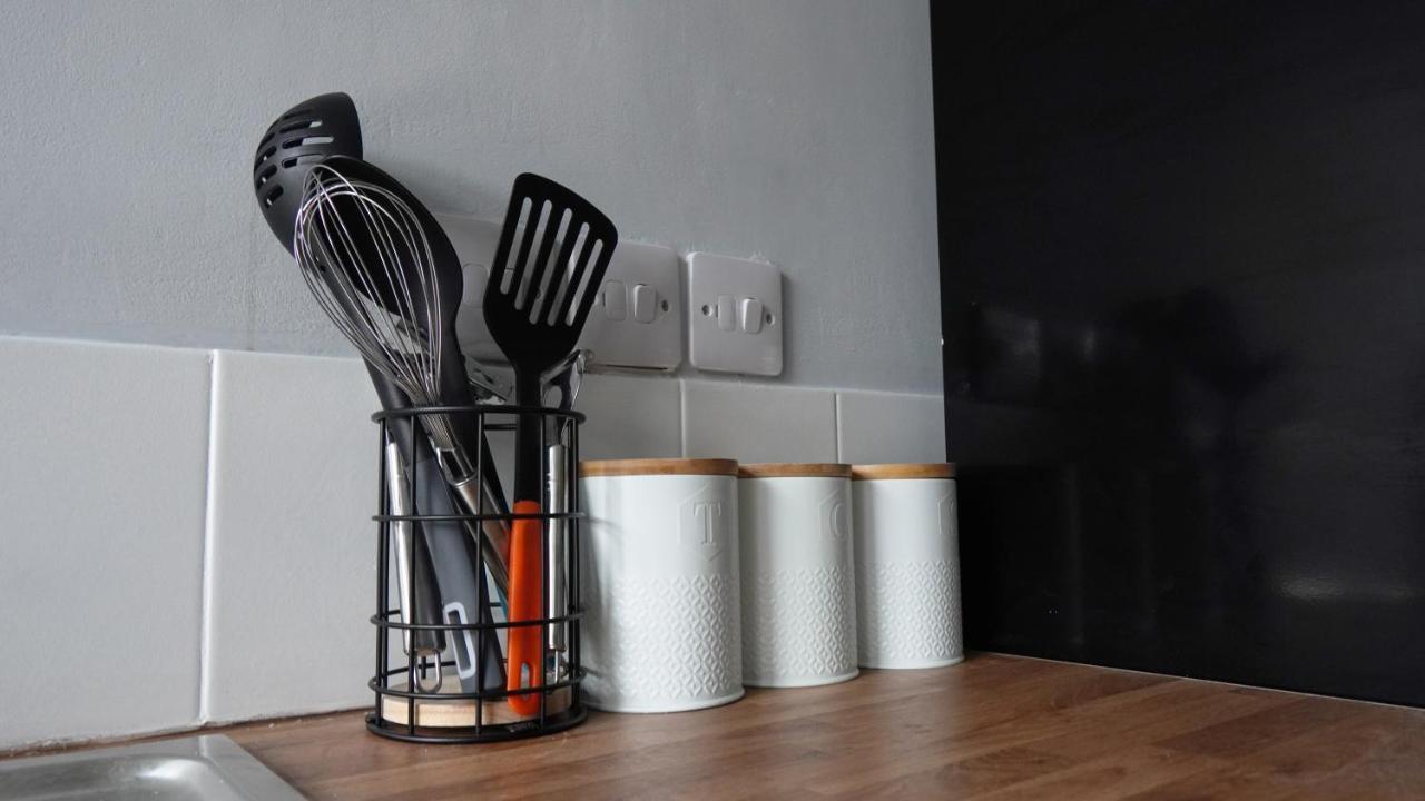 Portobello House - Four Bedroom House Perfect For Contractors - Sleeps 6 - Free Parking Wolverhampton Luaran gambar