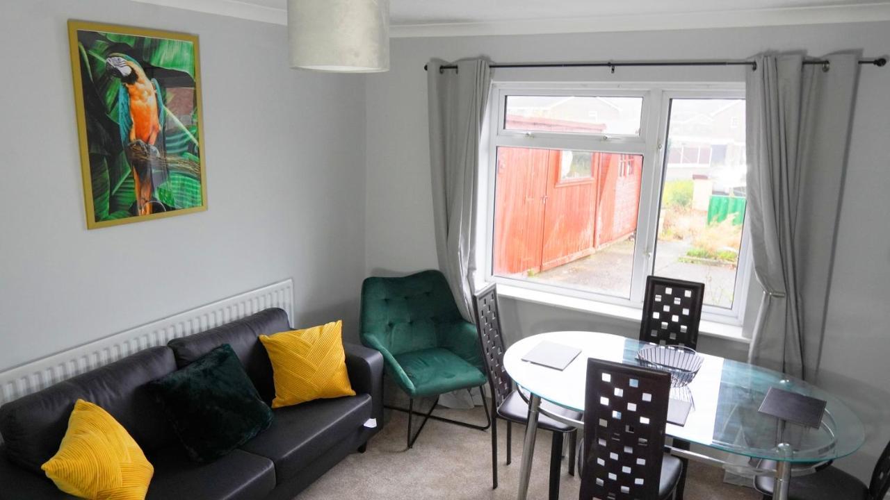 Portobello House - Four Bedroom House Perfect For Contractors - Sleeps 6 - Free Parking Wolverhampton Luaran gambar